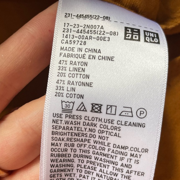Uniqlo Women’s Linen-Blend Button-Up Shirt - XS - Picture 3 of 3